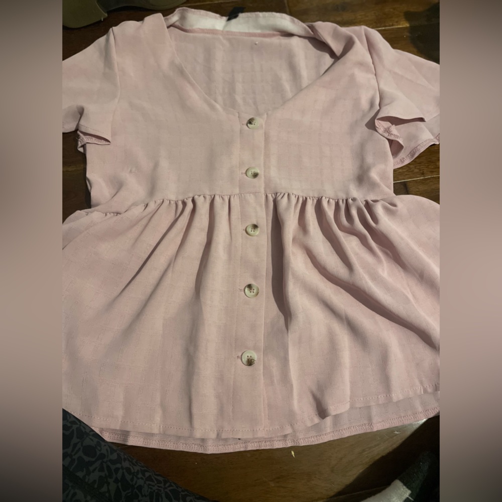 S pink blouse